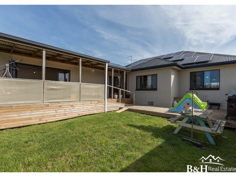 9 John Street, Ulverstone TAS 7315