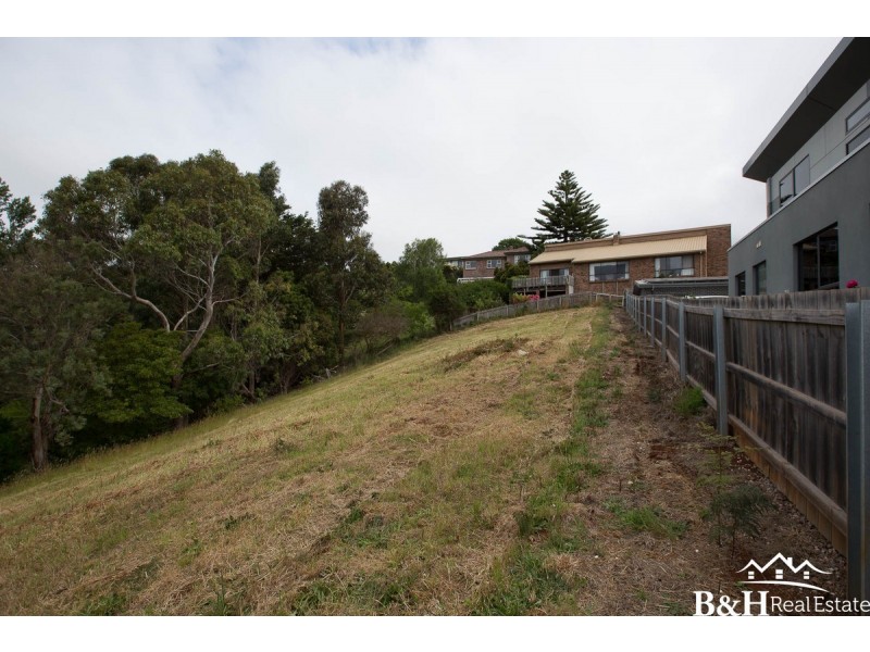 22 King Edward Street, Penguin TAS 7316
