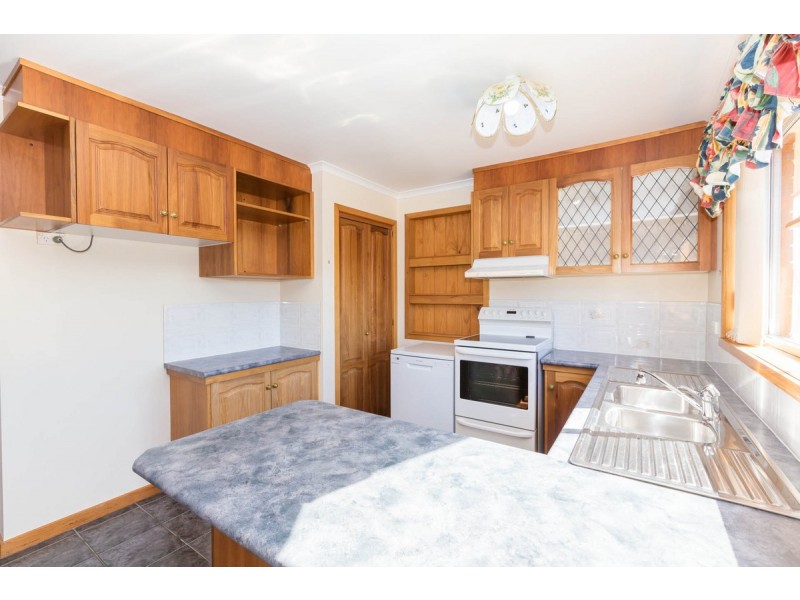 9 Westland Drive, West Ulverstone TAS 7315