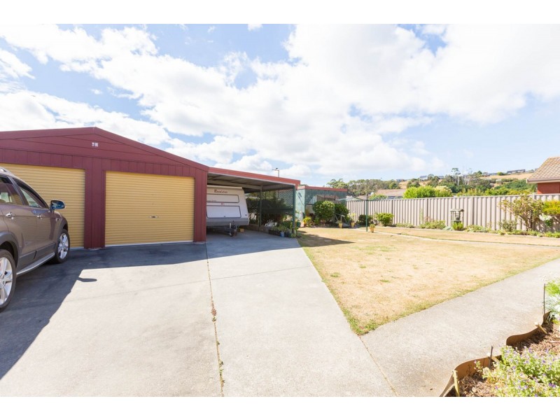 9 Westland Drive, West Ulverstone TAS 7315