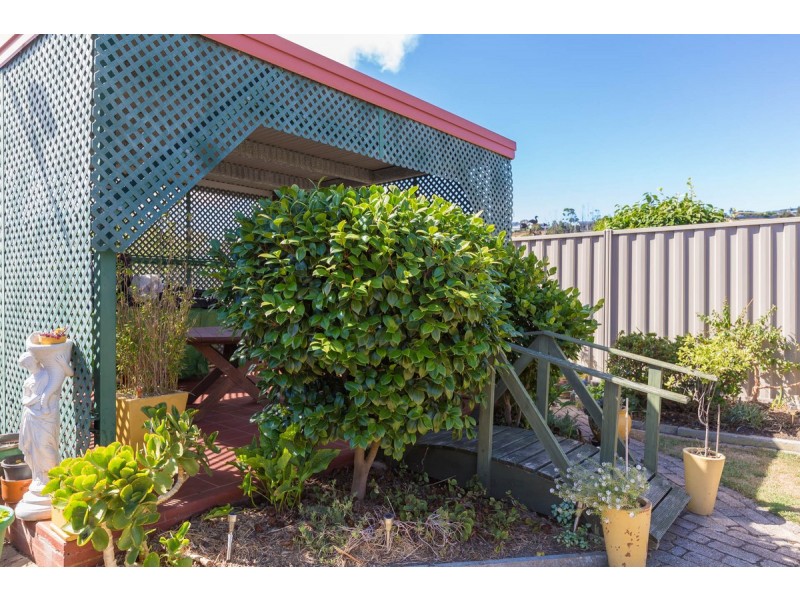 9 Westland Drive, West Ulverstone TAS 7315