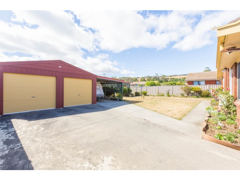 9 Westland Drive, West Ulverstone TAS 7315