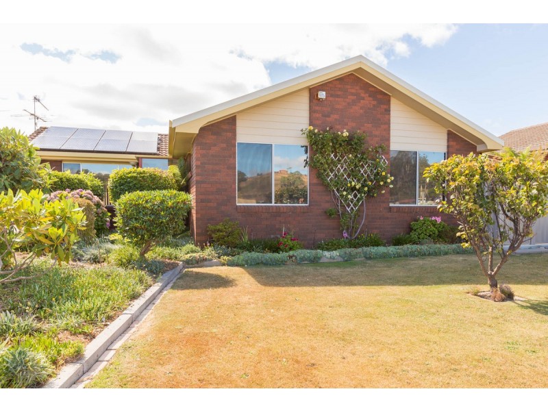 9 Westland Drive, West Ulverstone TAS 7315