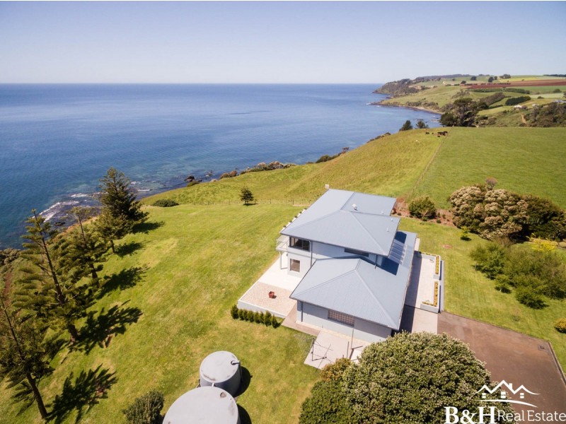 17328 Bass Highway, Boat Harbour TAS 7321