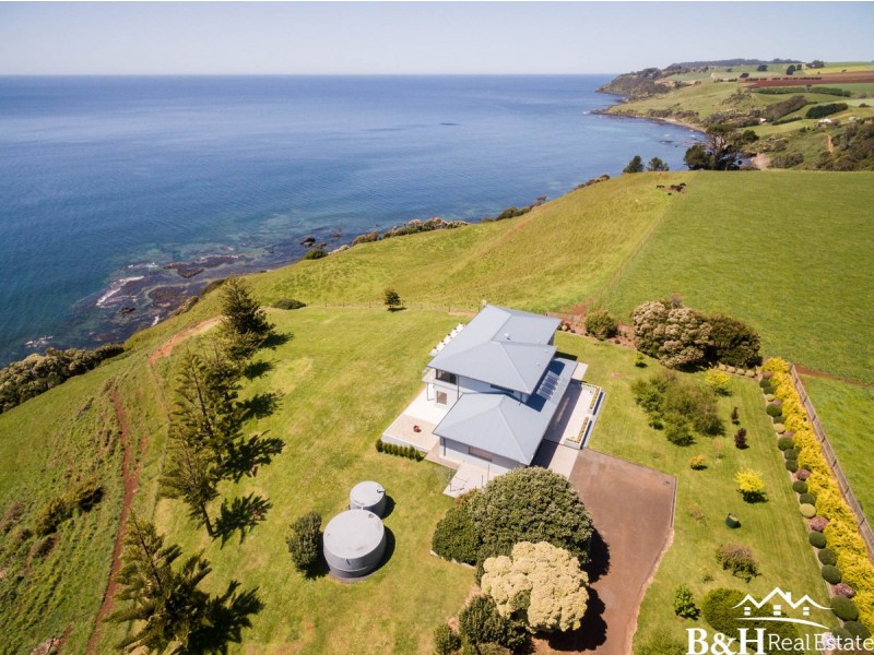 17328 Bass Highway, Boat Harbour TAS 7321