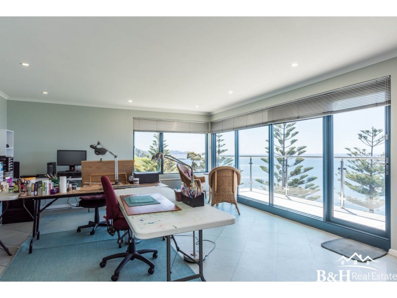17328 Bass Highway, Boat Harbour TAS 7321