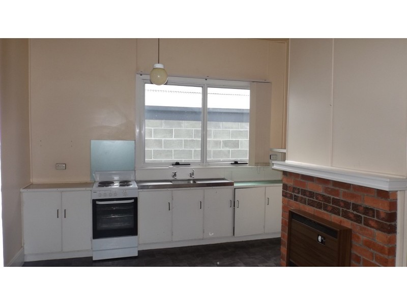 4 King Edward Street, Ulverstone TAS 7315