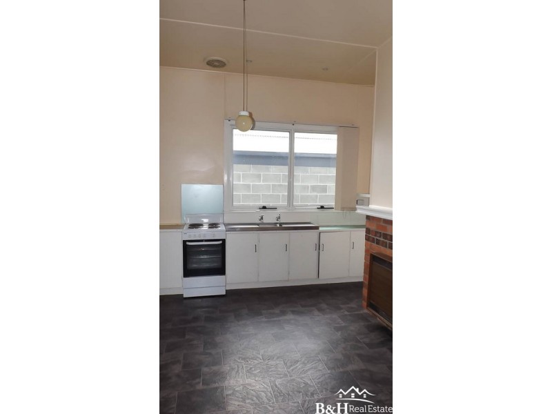 4 King Edward Street, Ulverstone TAS 7315