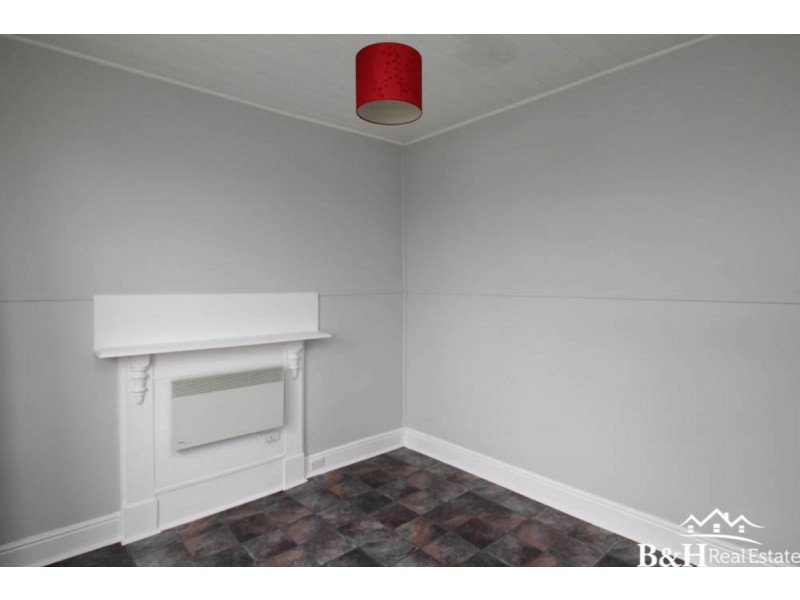 54 Wenvoe Street, Devonport TAS 7310