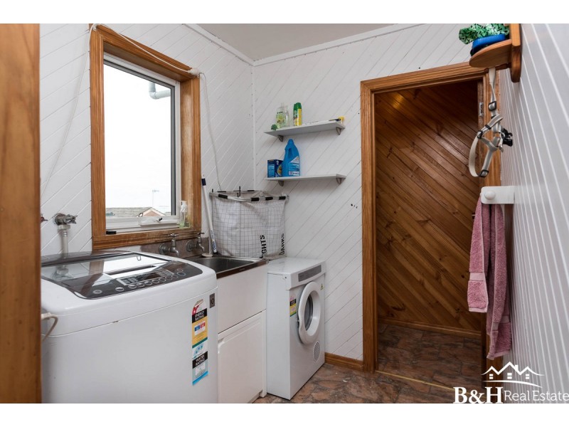 9 Whitford Street, Upper Burnie TAS 7320