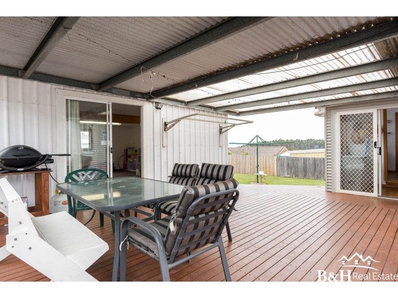9 Whitford Street, Upper Burnie TAS 7320