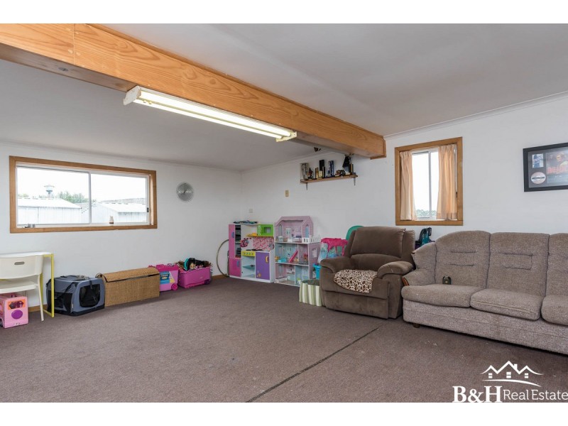 9 Whitford Street, Upper Burnie TAS 7320