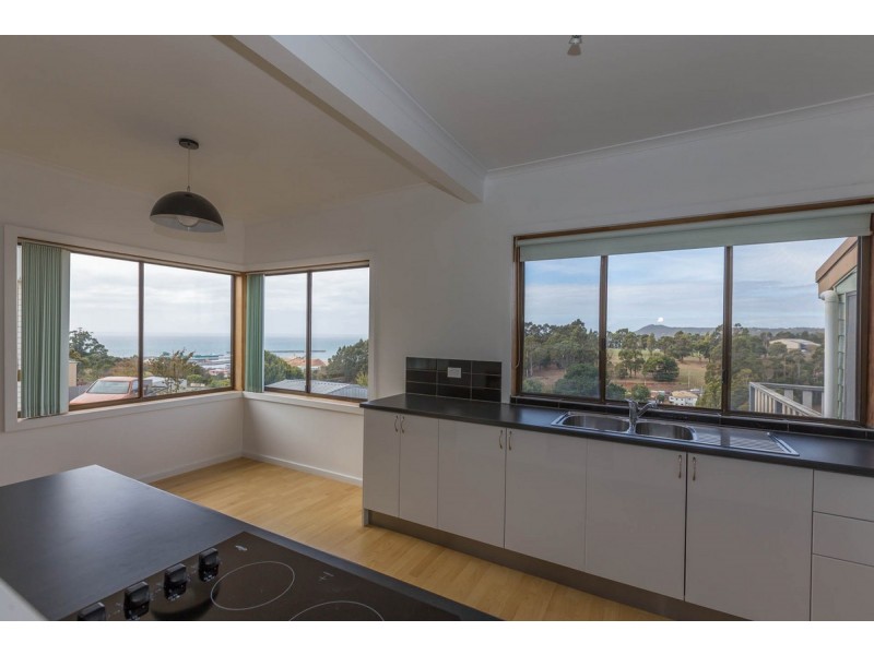 29 Mark Street, Hillcrest TAS 7320