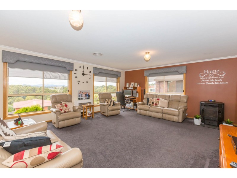 30 Sassafras Crescent, Romaine TAS 7320