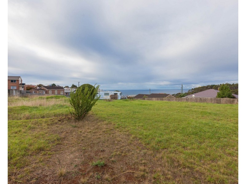 14 – 16 Federal Street, Upper Burnie TAS 7320
