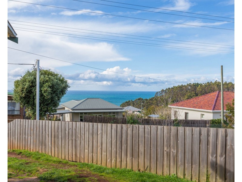 14 – 16 Federal Street, Upper Burnie TAS 7320