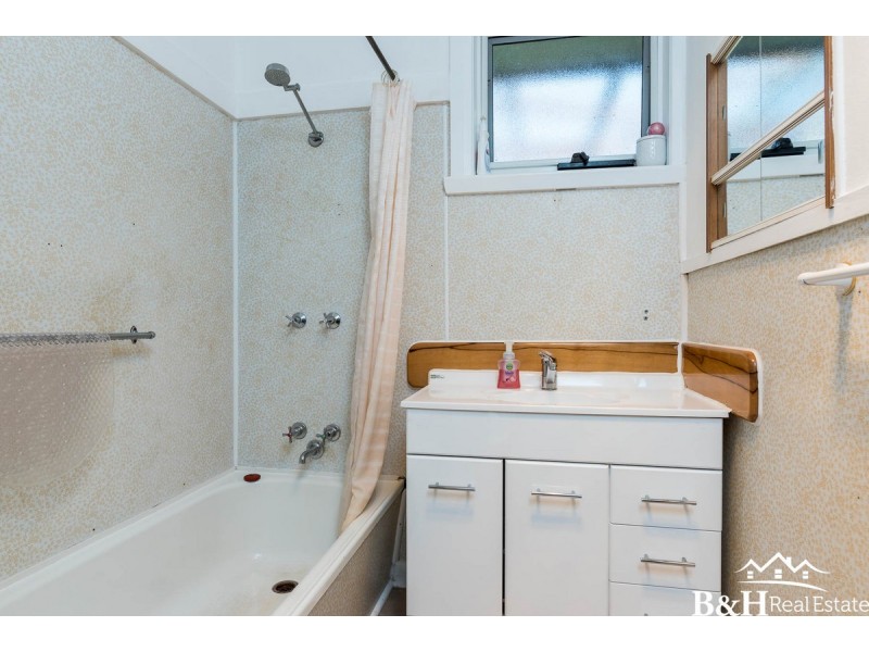 6 Enden Place, Somerset TAS 7322