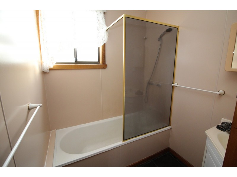 18 Gaffney Street, Ulverstone TAS 7315