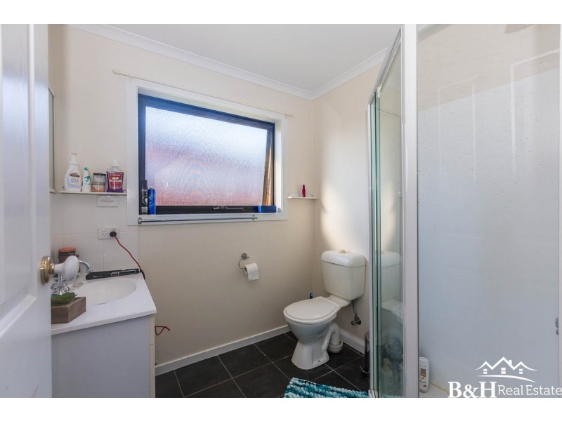 1/146b Main Street, Ulverstone TAS 7315