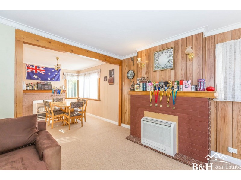 90 Clara Street, West Ulverstone TAS 7315