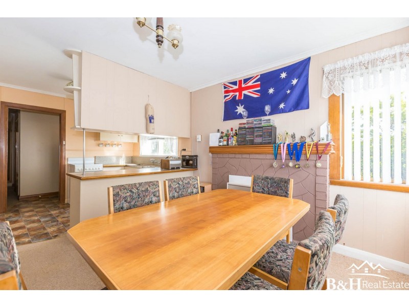 90 Clara Street, West Ulverstone TAS 7315