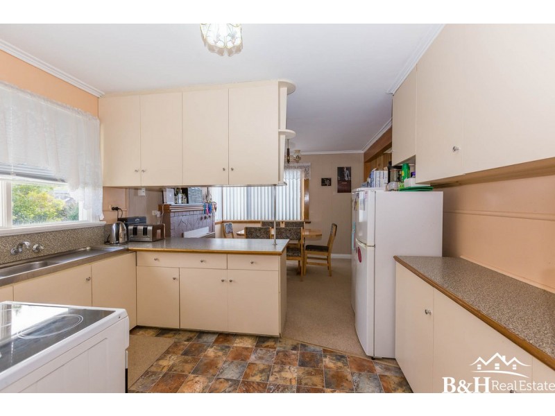 90 Clara Street, West Ulverstone TAS 7315