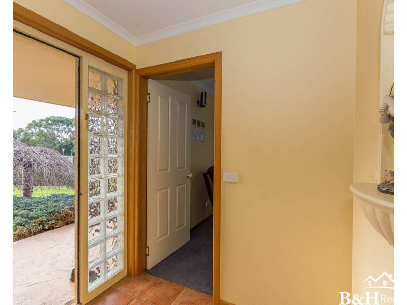 21 Pine Road, Penguin TAS 7316