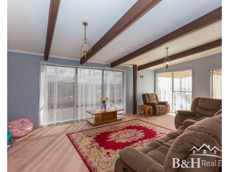 25 Quinn Street, Penguin TAS 7316