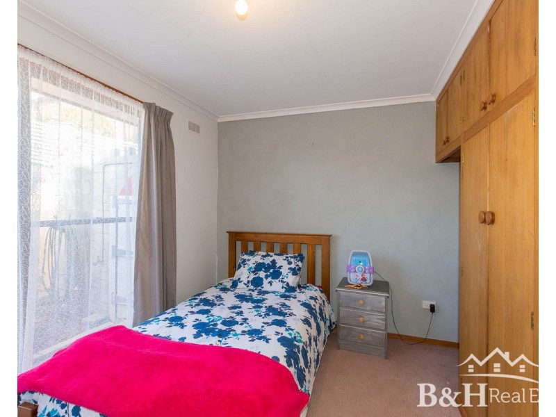 25 Quinn Street, Penguin TAS 7316