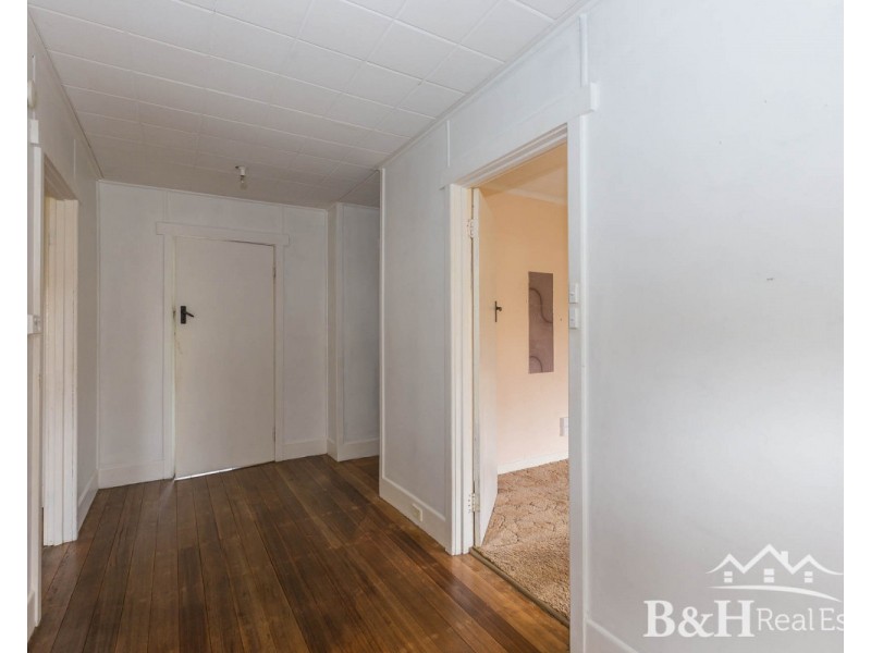 1/11 Jowett Street, West Ulverstone TAS 7315