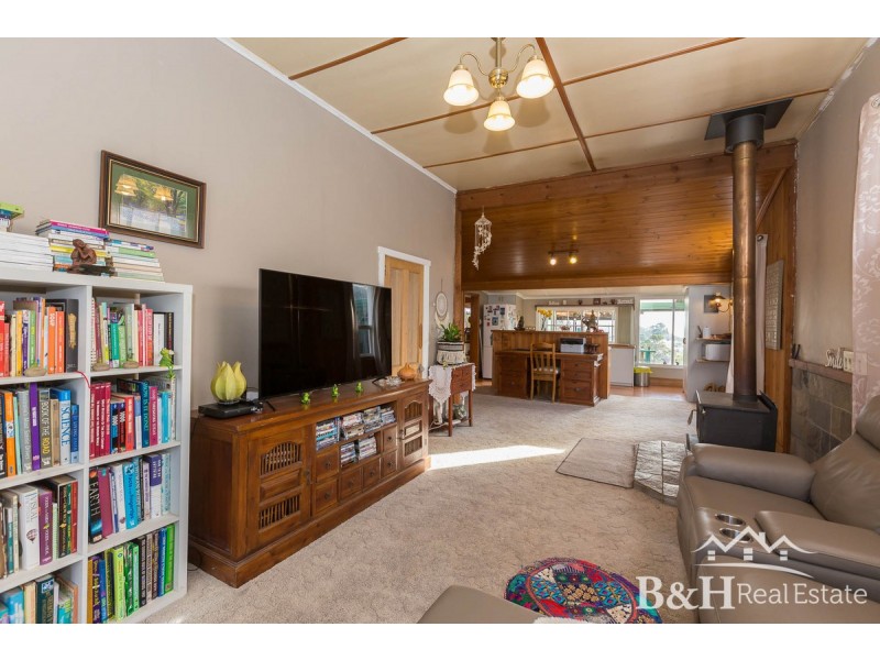 14 Linton Street, Upper Burnie TAS 7320