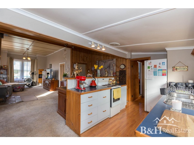 14 Linton Street, Upper Burnie TAS 7320