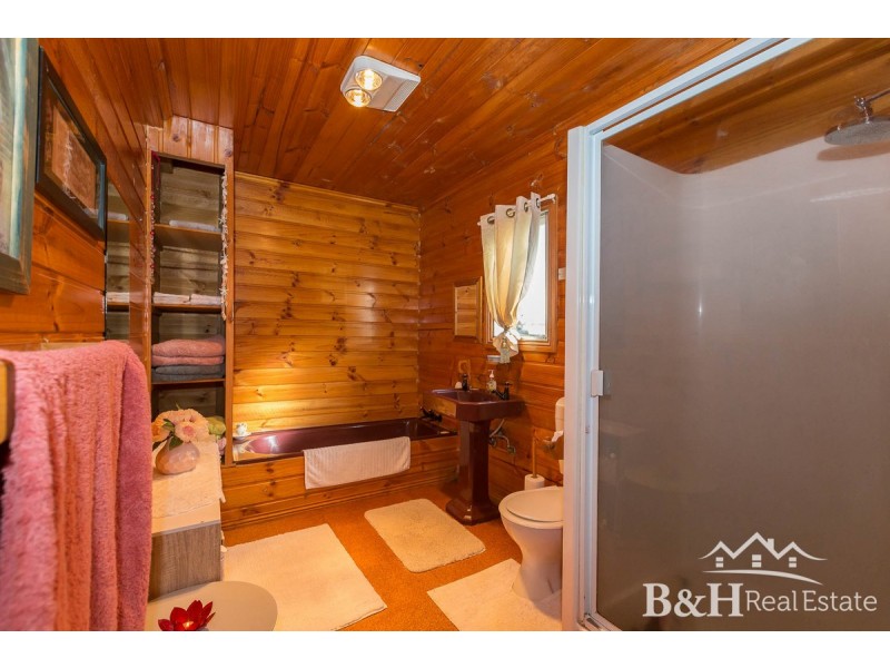14 Linton Street, Upper Burnie TAS 7320