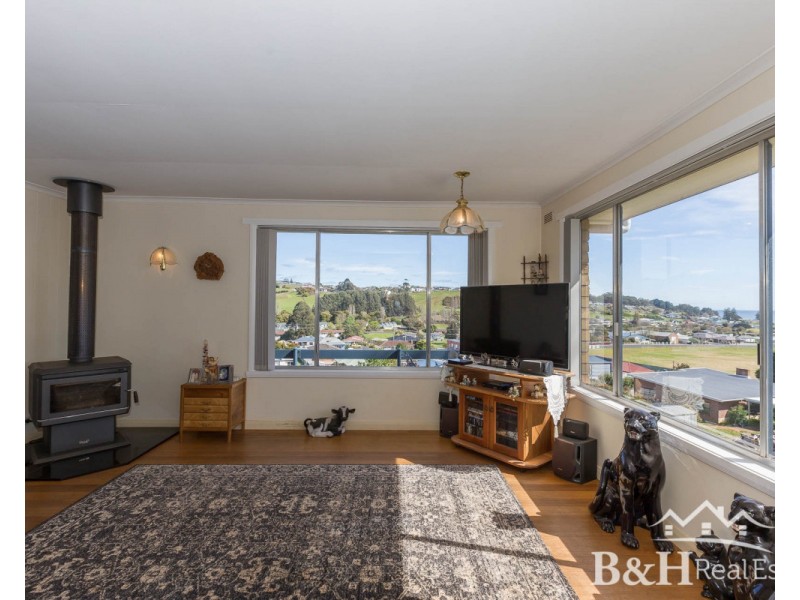 23 Quinn Street, Penguin TAS 7316