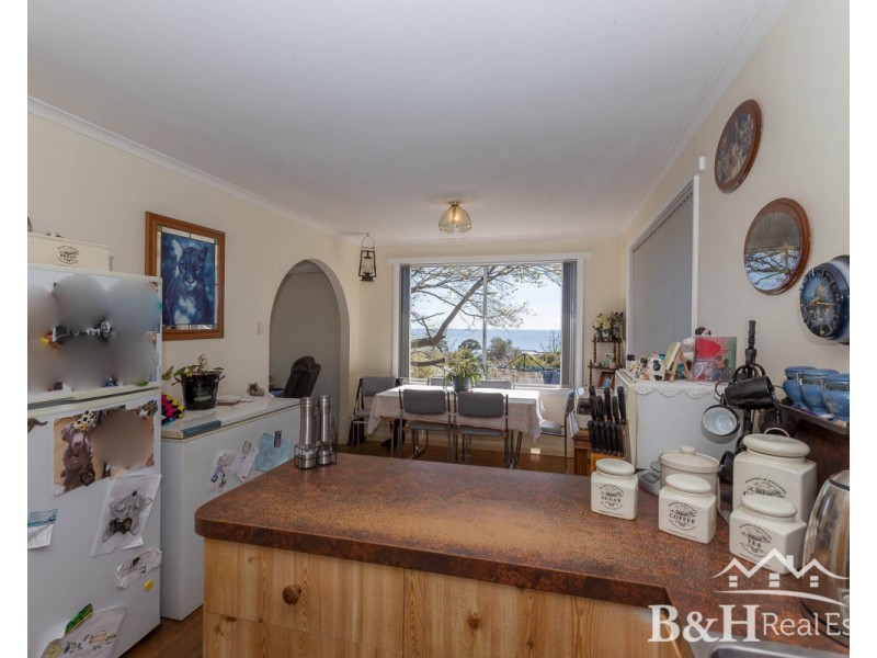 23 Quinn Street, Penguin TAS 7316