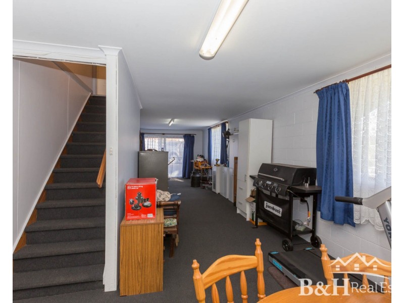23 Quinn Street, Penguin TAS 7316