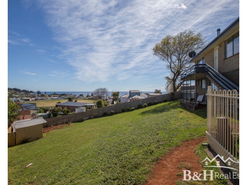 23 Quinn Street, Penguin TAS 7316