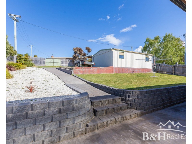 31 Deviation Road, Penguin TAS 7316