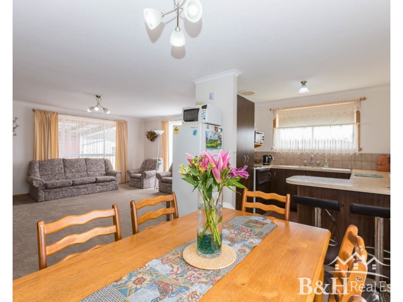 2 Jerling Street, West Ulverstone TAS 7315