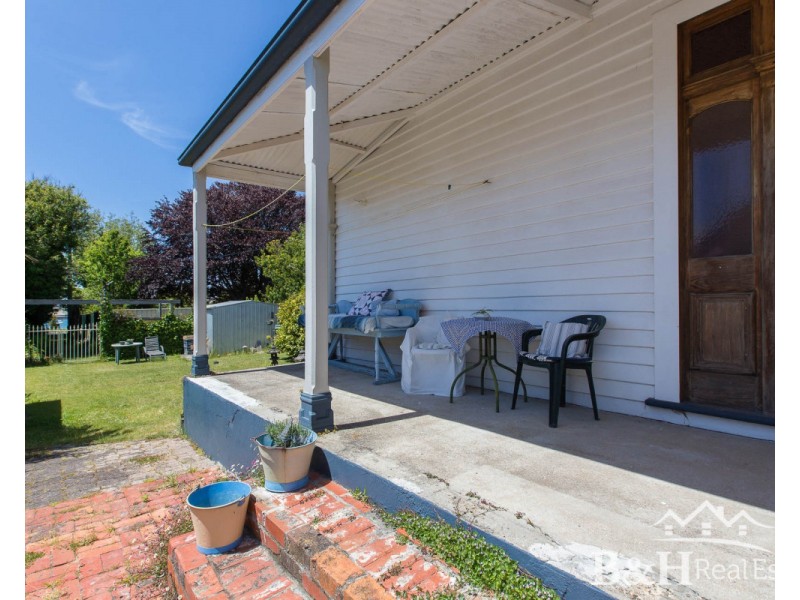 28 Victoria Parade, Devonport TAS 7310