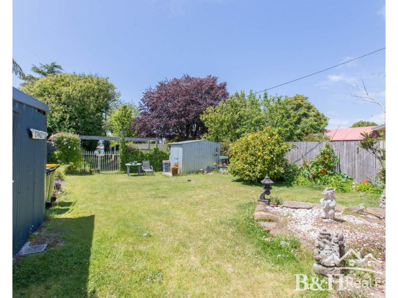 28 Victoria Parade, Devonport TAS 7310