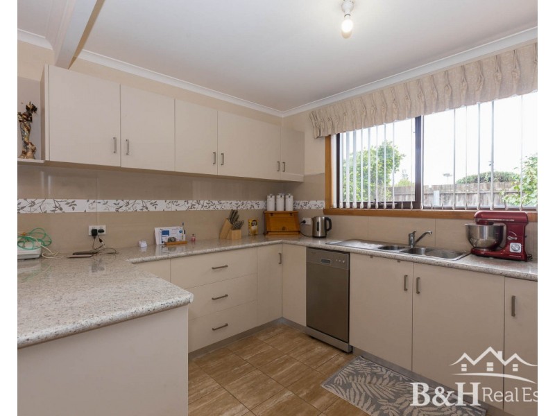 3/81 Stewart Street, Devonport TAS 7310