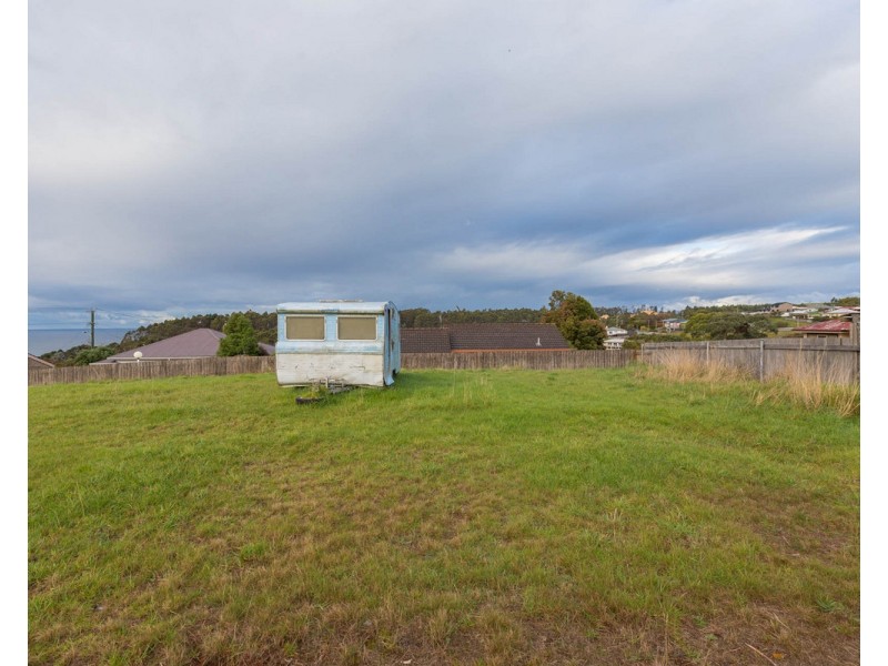 14 – 16 Federal Street, Upper Burnie TAS 7320
