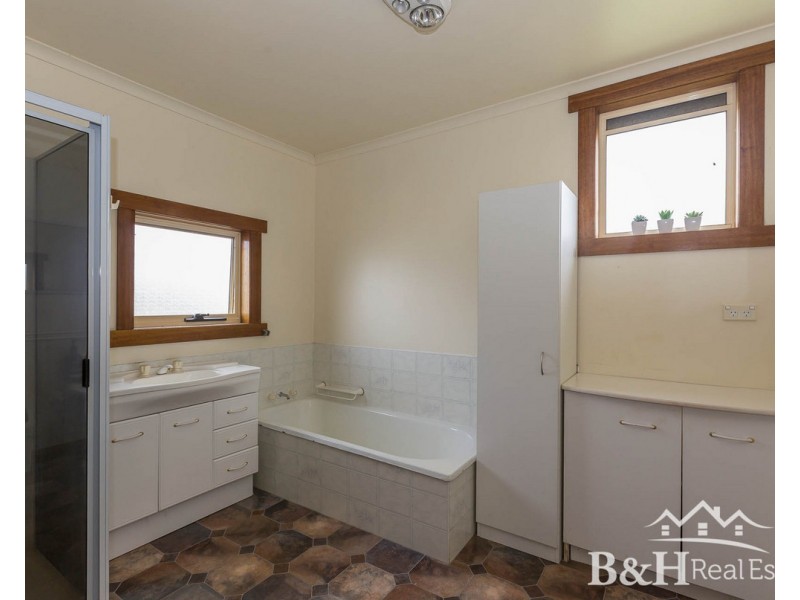 1 Dial Road, Penguin TAS 7316