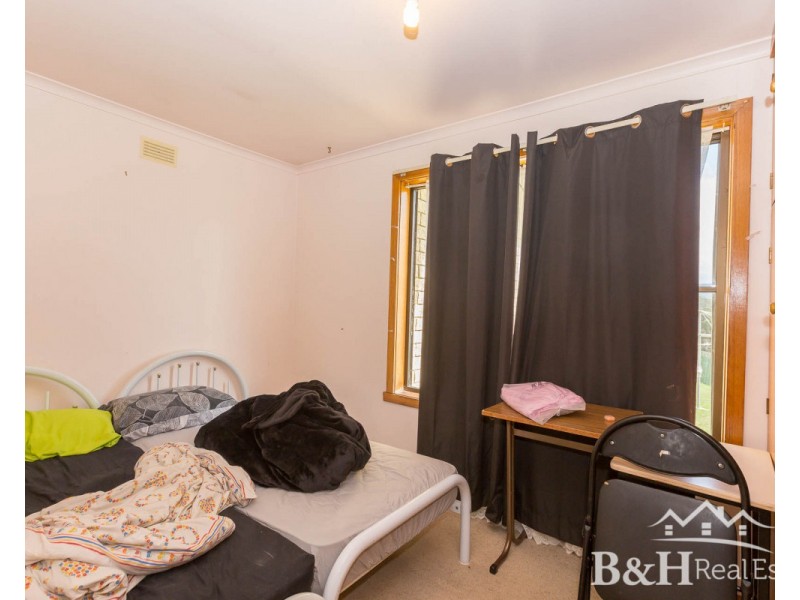 4 Reid Street, West Ulverstone TAS 7315