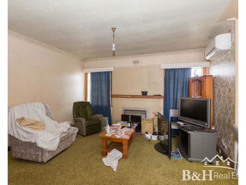 5 Hobbs Parade, West Ulverstone TAS 7315