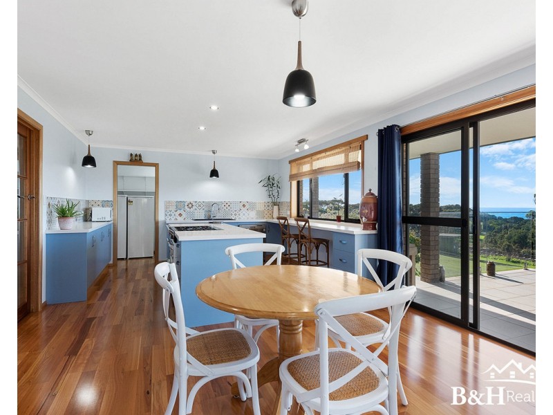 404 Penguin Road, West Ulverstone TAS 7315