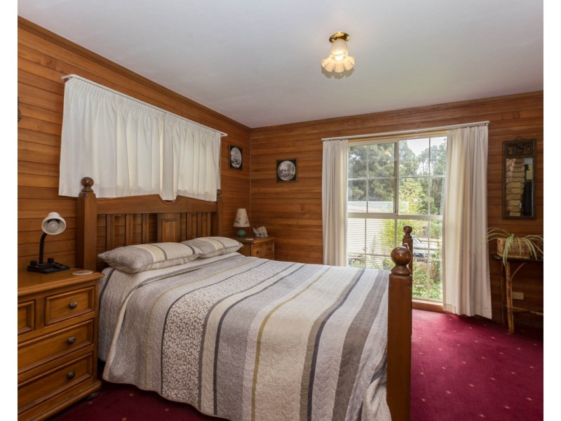 9 Olivers Road, West Ulverstone TAS 7315