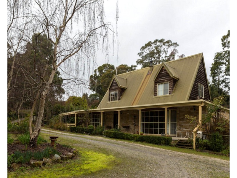 9 Olivers Road, West Ulverstone TAS 7315