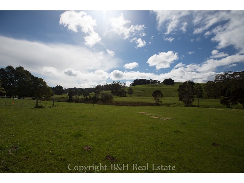 11864 Bass Highway, West Ulverstone TAS 7315